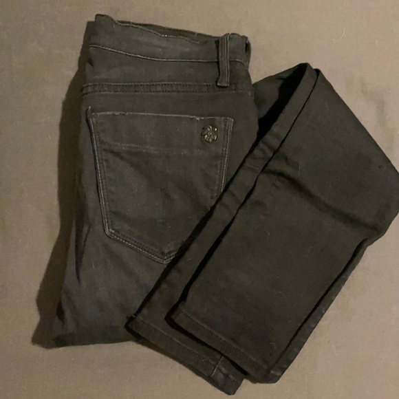 Black Orchid Distressed Skinny - Picture 1 of 4